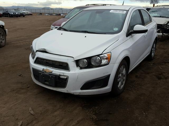 1G1JA5SH5C4146417 - 2012 CHEVROLET SONIC LS WHITE photo 2