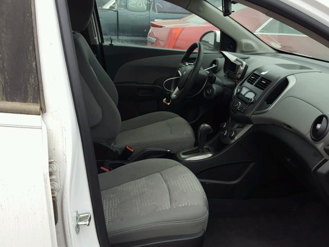 1G1JA5SH5C4146417 - 2012 CHEVROLET SONIC LS 白色 照片 5