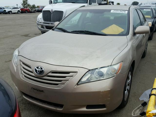 4T1BE46K97U037749 - 2007 TOYOTA CAMRY NEW GOLD photo 2