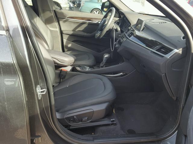 WBXHT3C3XG5E47911 - 2016 BMW X1 XDRIVE2 BLACK photo 5