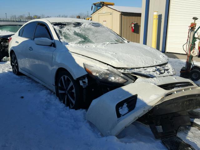 1N4AL3AP3GC143743 - 2016 NISSAN ALTIMA 2.5 WHITE photo 1