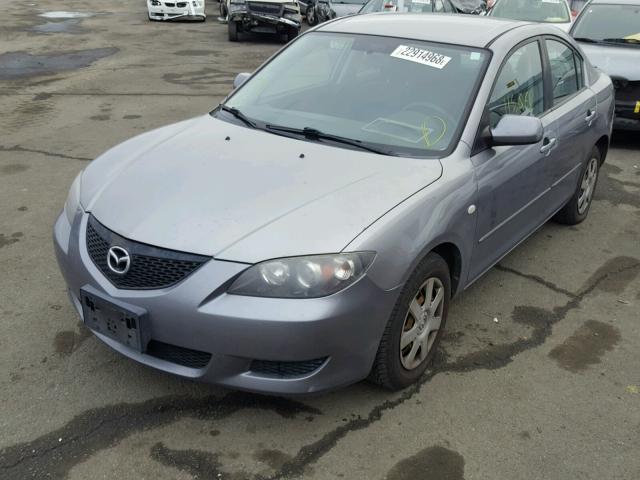 JM1BK12G661506888 - 2006 MAZDA 3 I CHARCOAL photo 2