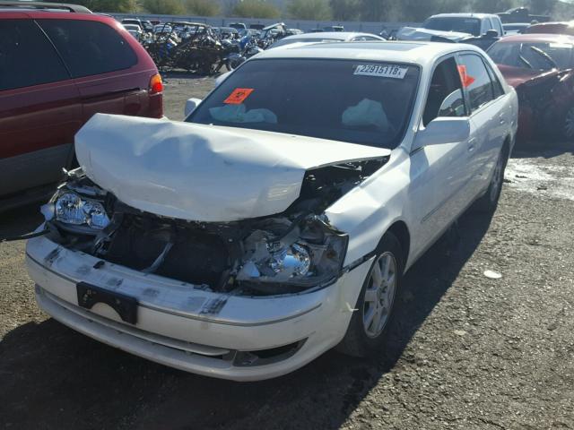 4T1BF28B03U327385 - 2003 TOYOTA AVALON XL WHITE photo 2