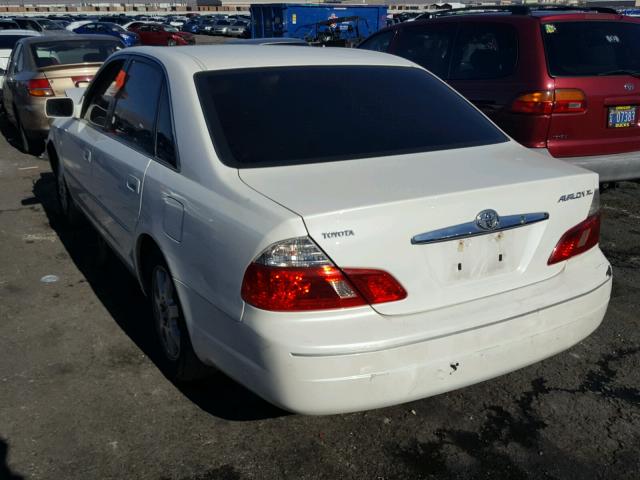 4T1BF28B03U327385 - 2003 TOYOTA AVALON XL WHITE photo 3