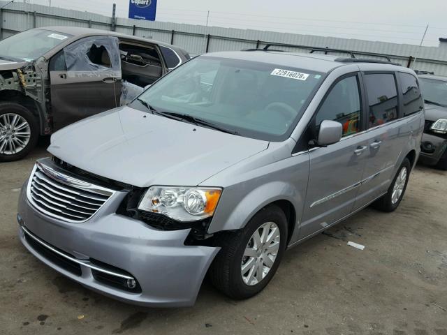 2C4RC1BG8GR282208 - 2016 CHRYSLER TOWN & COU SILVER photo 2