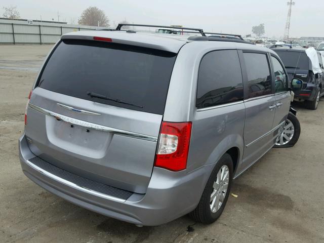 2C4RC1BG8GR282208 - 2016 CHRYSLER TOWN & COU SILVER photo 4