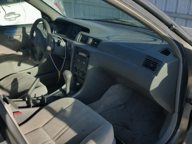 JT2BF22K6Y0257329 - 2000 TOYOTA CAMRY CE GRAY photo 5