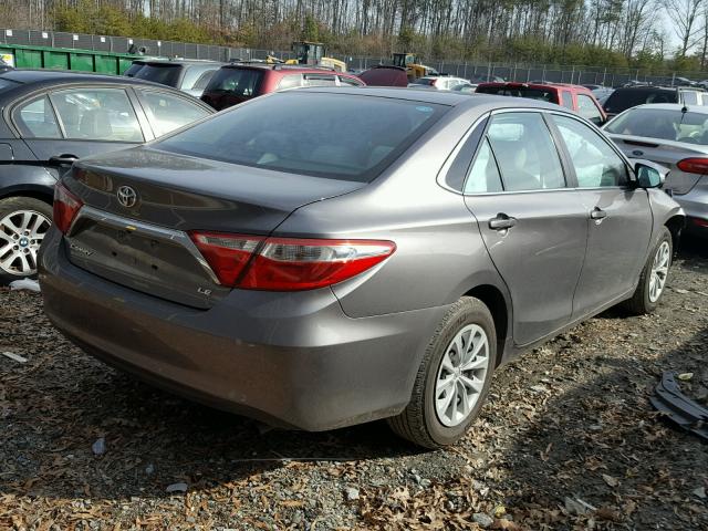 4T4BF1FK1FR468523 - 2015 TOYOTA CAMRY LE GRAY photo 4