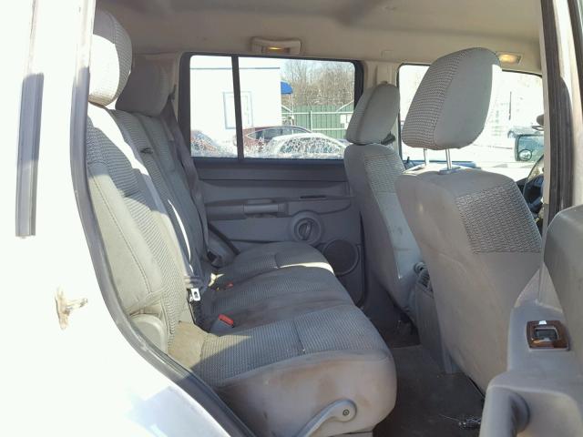 1J8HG48K46C180840 - 2006 JEEP COMMANDER WHITE photo 6