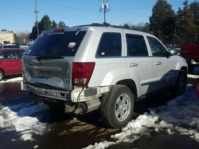 1J8HR58215C639515 - 2005 JEEP GRAND CHER SILVER photo 4