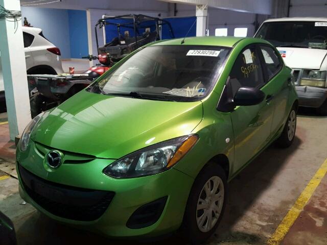 JM1DE1KY8C0143472 - 2012 MAZDA MAZDA2 GREEN photo 2