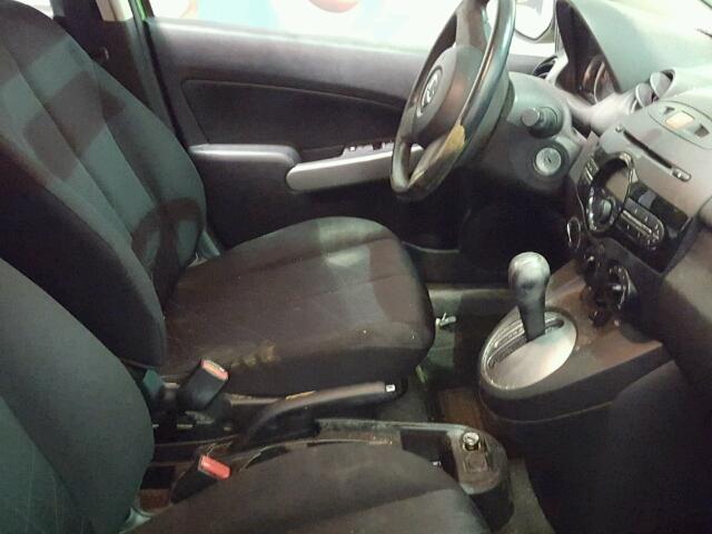 JM1DE1KY8C0143472 - 2012 MAZDA MAZDA2 GREEN photo 5