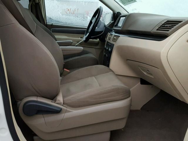 2V8HW34109R559318 - 2009 VOLKSWAGEN ROUTAN SE WHITE photo 5