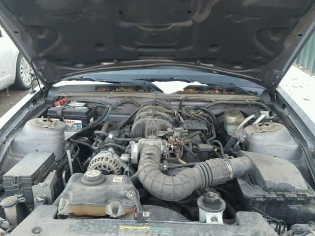 1ZVHT84N365180615 - 2006 FORD MUSTANG GRAY photo 7