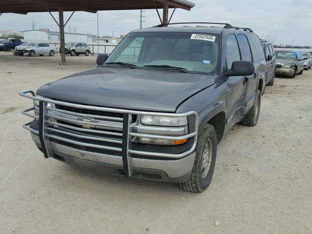 3GNEC16T31G272681 - 2001 CHEVROLET SUBURBAN C GRAY photo 2