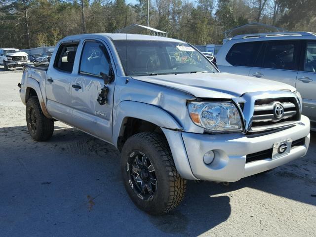 3TMJU62N05M007605 - 2005 TOYOTA TACOMA DOU SILVER photo 1