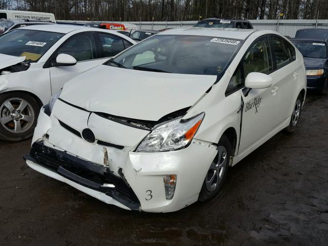 JTDKN3DU8F0470455 - 2015 TOYOTA PRIUS WHITE photo 2