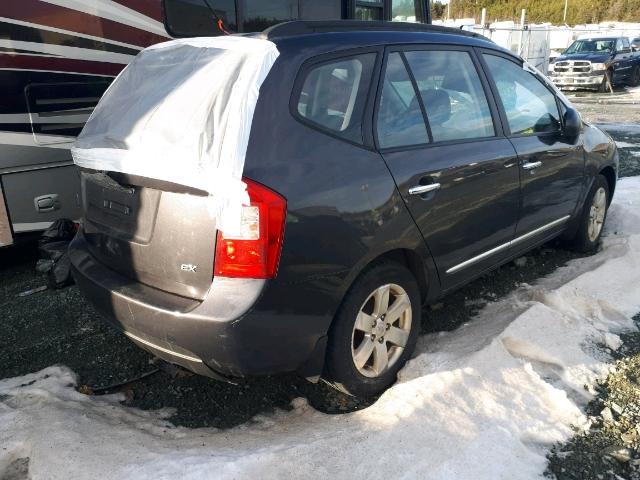 KNAFG525687212834 - 2008 KIA RONDO BASE GRAY photo 4