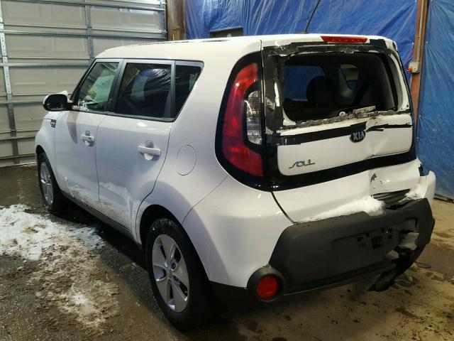 KNDJN2A26G7373661 - 2016 KIA SOUL WHITE photo 3