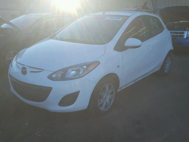 JM1DE1KY9D0154594 - 2013 MAZDA MAZDA2 WHITE photo 2