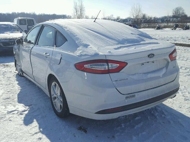 1FA6P0H73G5113435 - 2016 FORD FUSION SE WHITE photo 3