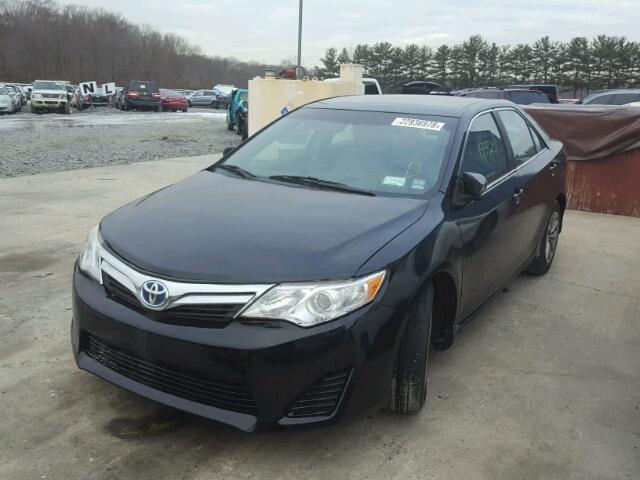 4T1BD1FK5DU085035 - 2013 TOYOTA CAMRY HYBR BLACK photo 2