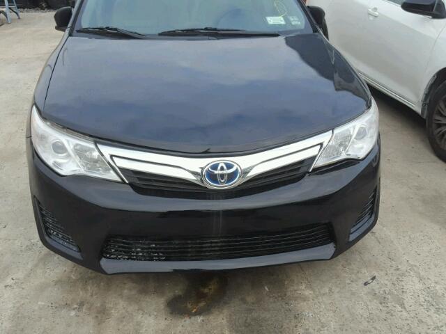 4T1BD1FK5DU085035 - 2013 TOYOTA CAMRY HYBR BLACK photo 9