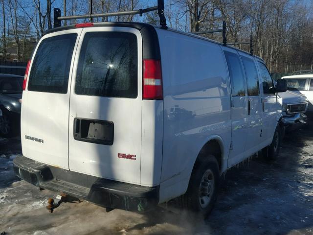 1GTGG25V171145045 - 2007 GMC SAVANA G25 WHITE photo 4