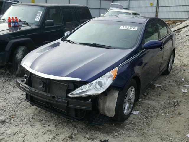 5NPEB4AC7DH799672 - 2013 HYUNDAI SONATA GLS BLUE photo 2