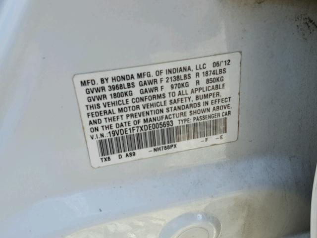 19VDE1F7XDE005693 - 2013 ACURA ILX 20 TEC WHITE photo 10