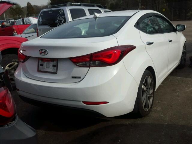 5NPDH4AE8FH640254 - 2015 HYUNDAI ELANTRA SE WHITE photo 4