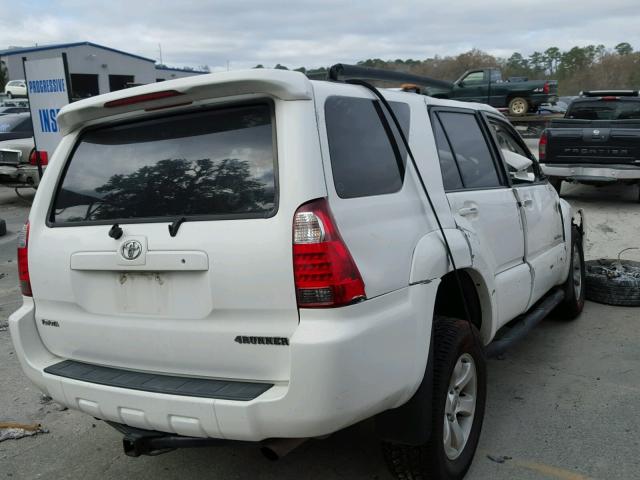 JTEZU14R470091922 - 2007 TOYOTA 4RUNNER SR WHITE photo 4