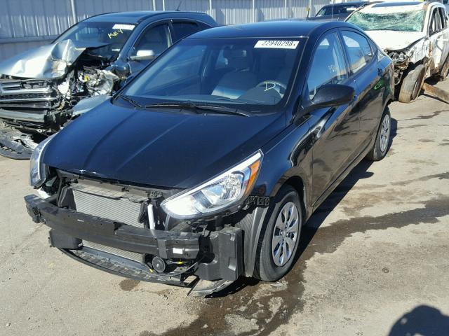 KMHCT4AE0GU077651 - 2016 HYUNDAI ACCENT SE BLACK photo 2