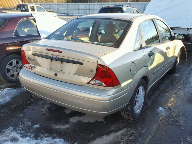 1FAFP34P02W341080 - 2002 FORD FOCUS SE GOLD photo 4