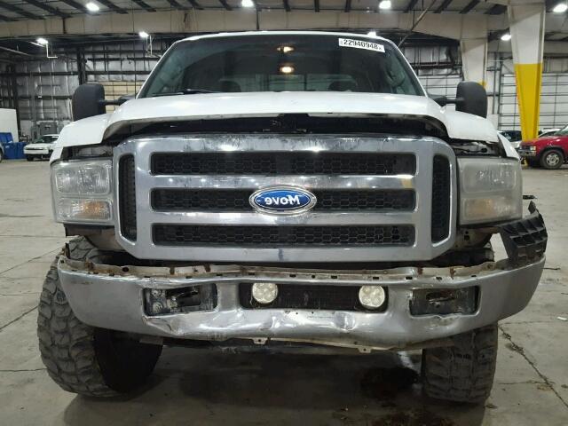 1FTSW21P17EB04010 - 2007 FORD F250 SUPER WHITE photo 9