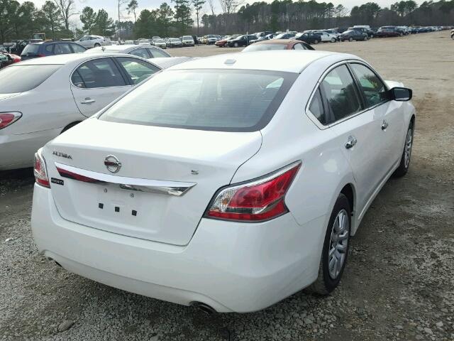 1N4AL3APXFN867142 - 2015 NISSAN ALTIMA 2.5 WHITE photo 4