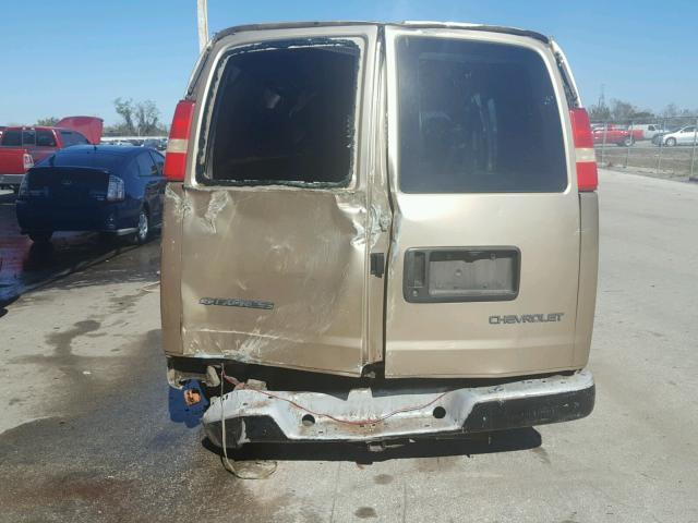 1GCFG15T251205366 - 2005 CHEVROLET EXPRESS G1 BROWN photo 9