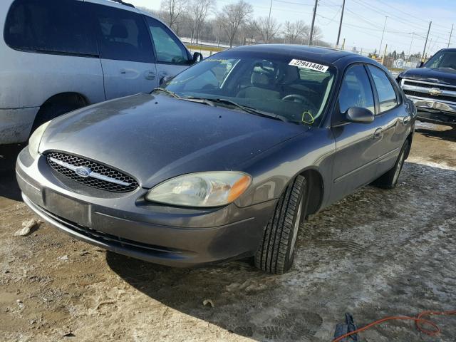 1FAFP55U32G179259 - 2002 FORD TAURUS SES GRAY photo 2