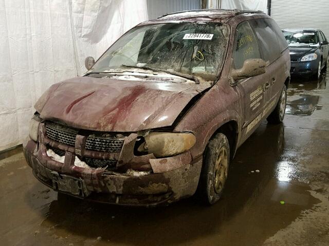 1D4GP253X3B211467 - 2003 DODGE CARAVAN SE MAROON photo 2