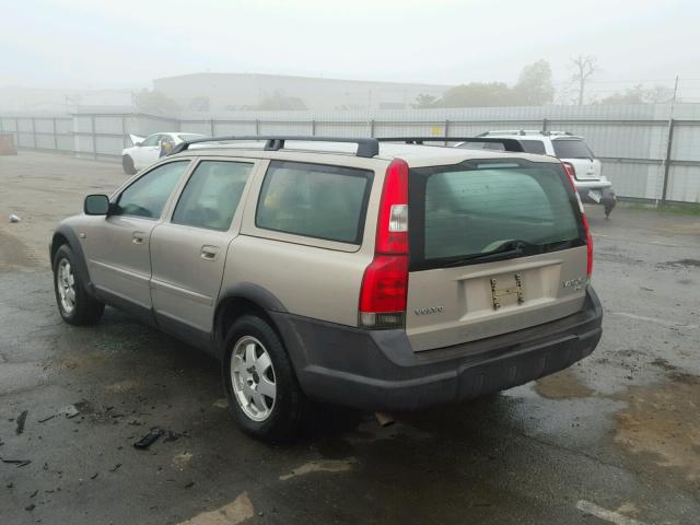 YV1SZ58D011022752 - 2001 VOLVO V70 XC GOLD photo 3