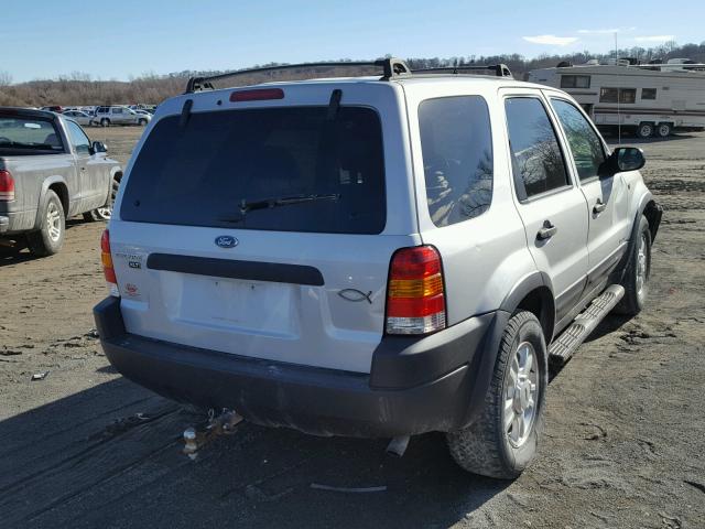 1FMCU04132KA46686 - 2002 FORD ESCAPE XLT SILVER photo 4