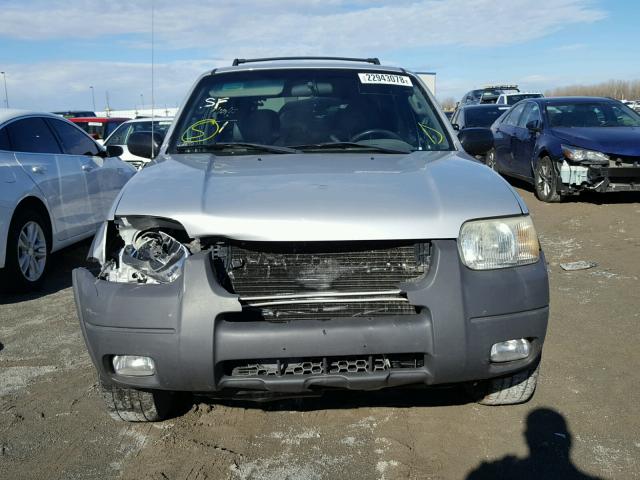 1FMCU04132KA46686 - 2002 FORD ESCAPE XLT SILVER photo 7