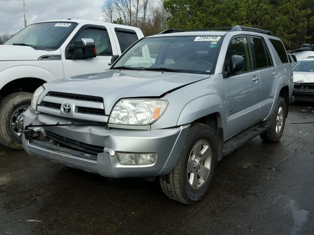 JTEZU14R840030942 - 2004 TOYOTA 4RUNNER SR SILVER photo 2