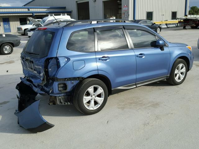 JF2SJAFC5FH828313 - 2015 SUBARU FORESTER 2 BLUE photo 4