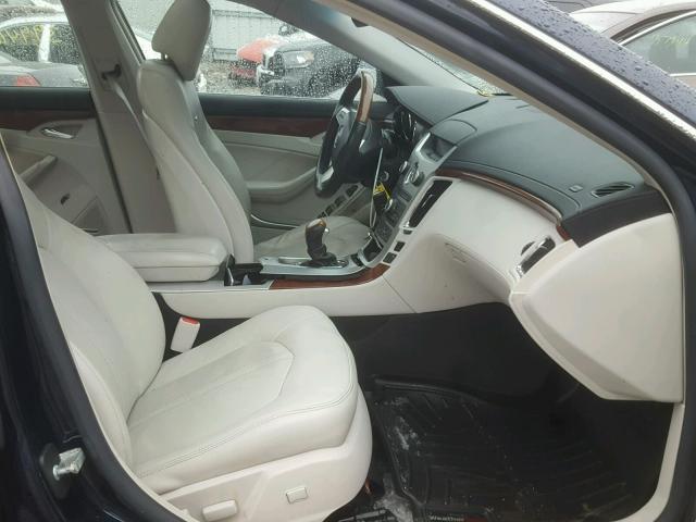 1G6DF577X80171045 - 2008 CADILLAC CTS BLUE photo 5