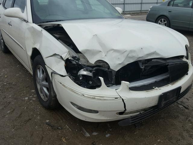 2G4WD532551330622 - 2005 BUICK LACROSSE C WHITE photo 9