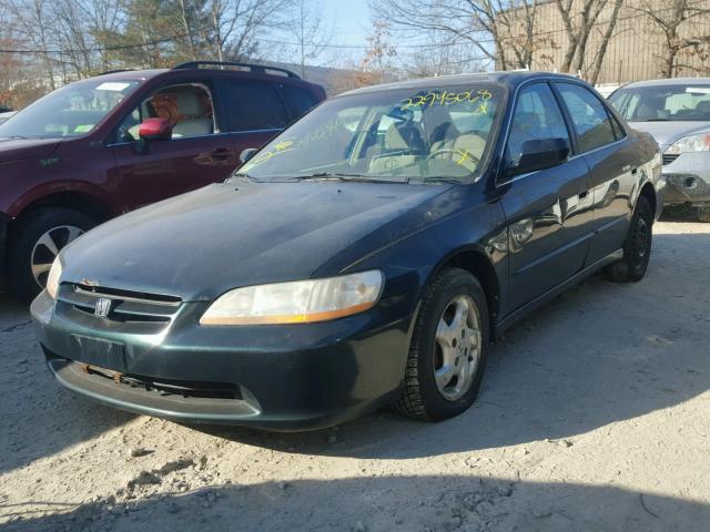 1HGCG6575YA016008 - 2000 HONDA ACCORD EX GREEN photo 2