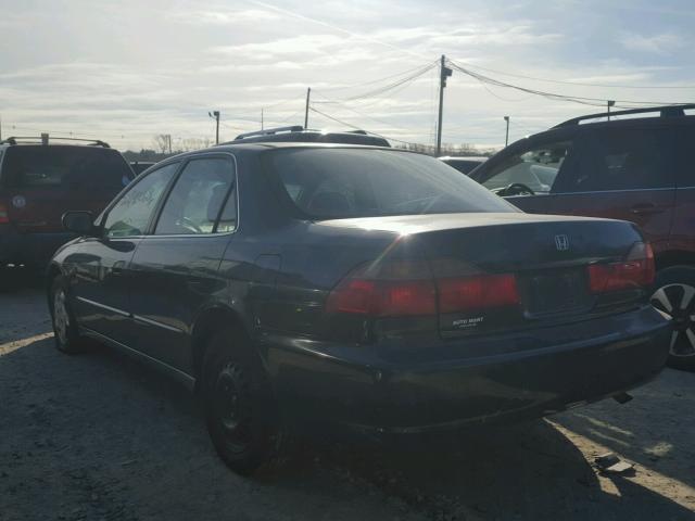 1HGCG6575YA016008 - 2000 HONDA ACCORD EX GREEN photo 3