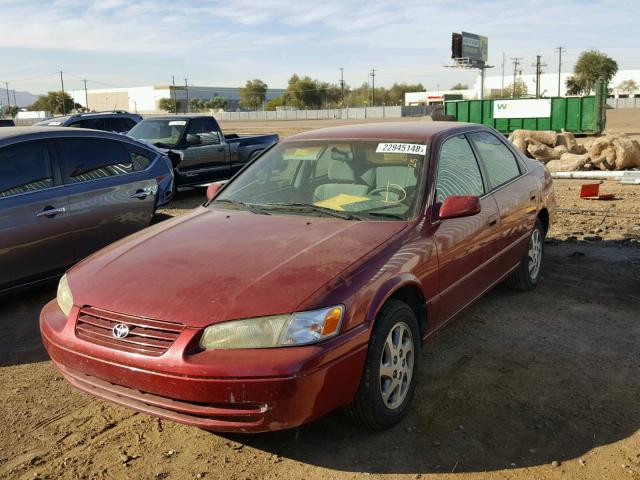 4T1BF22K8VU023832 - 1997 TOYOTA CAMRY CE RED photo 2