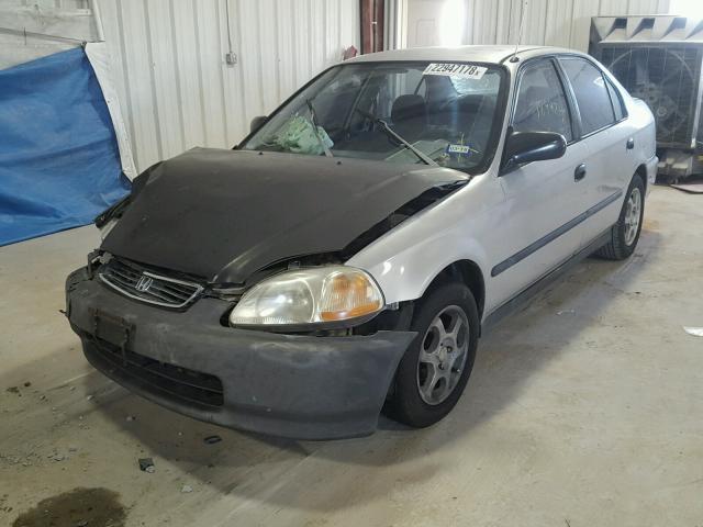 2HGEJ6628TH510533 - 1996 HONDA CIVIC DX SILVER photo 2